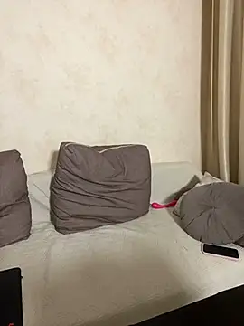 Snapshot of Comprom1se chatting on 4, 3, 2025 Comprom1se online show from 4, 3, 2025