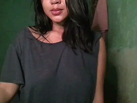 Snapshot of _smiling4u_ chatting on 21, 10, 2025 smiling4u online show from 21, 10, 2025