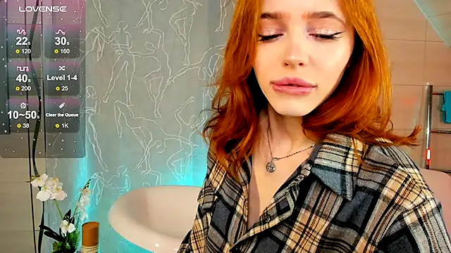 Snapshot of Phoenix_Margo chatting on 4, 3, 2025 Phoenix Margo online show from 4, 3, 2025