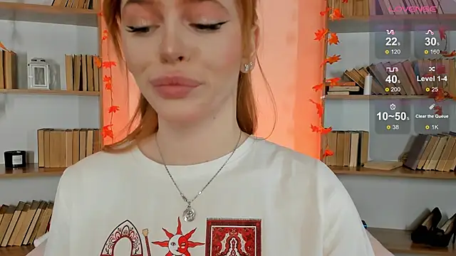 Snapshot of Phoenix_Margo chatting on 5, 10, 2025 Phoenix Margo online show from 5, 10, 2025