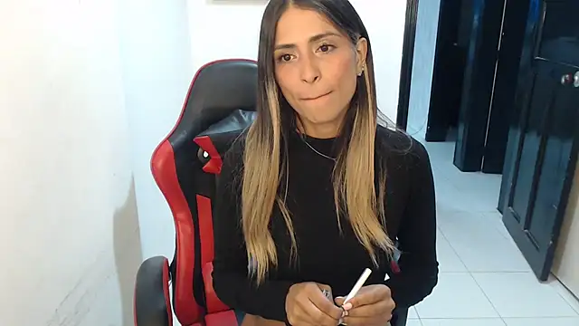 Liamiler01  online show from 27, 11, 2025