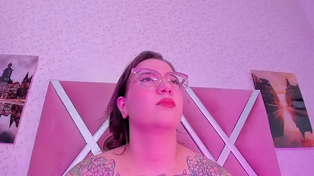 Snapshot of DEVA_BLUE_ chatting on 12, 11, 2025 DEVA BLUE online show from 12, 11, 2025