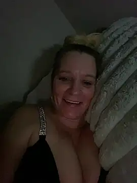 Squirter1628 online show from 18, 2, 2026