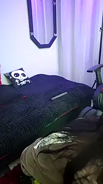 Amy Aloqua online show from 27, 10, 2025