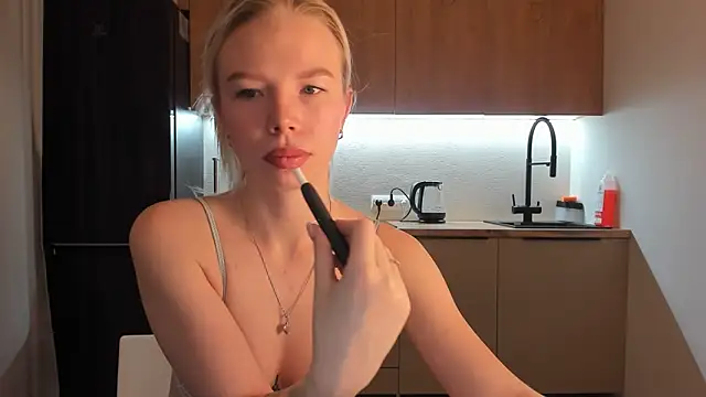 Olivia Bells online show from 5, 1, 2025
