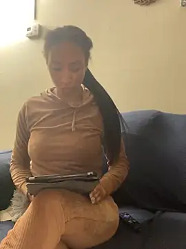 Iceblanca online show from 9, 2, 2025