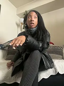 Iceblanca online show from 28, 2, 2025