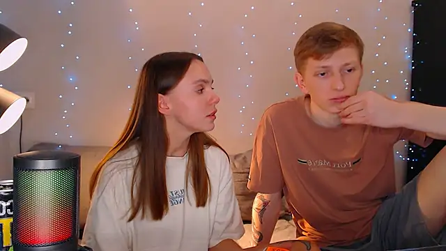 juliaanddima online show from 15, 12, 2024