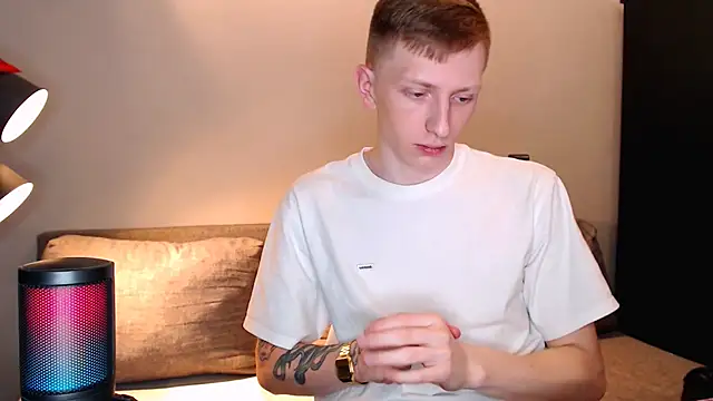 juliaanddima online show from 23, 10, 2025