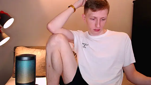 juliaanddima online show from 3, 11, 2025