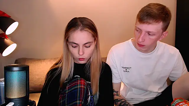 juliaanddima online show from 12, 11, 2025