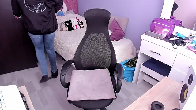 Room312  online show from 16, 12, 2024