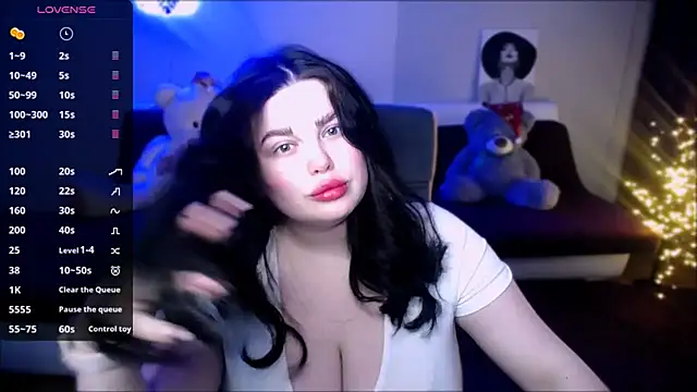 Snapshot of Emily_Mo chatting on 7, 1, 2025 Emily Mo online show from 7, 1, 2025