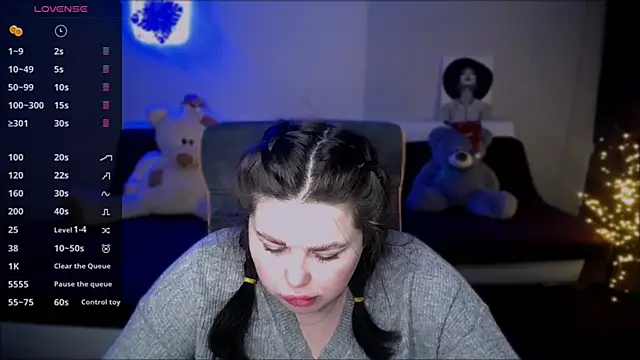 Snapshot of Emily_Mo chatting on 11, 1, 2025 Emily Mo online show from 11, 1, 2025