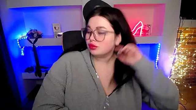 Snapshot of Emily_Mo chatting on 14, 1, 2025 Emily Mo online show from 14, 1, 2025