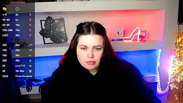 Snapshot of Emily_Mo chatting on 19, 1, 2025 Emily Mo online show from 19, 1, 2025