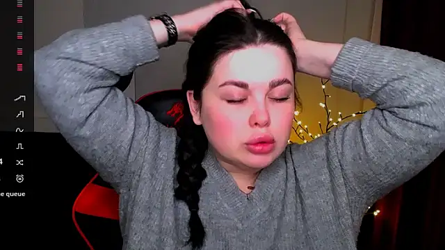 Snapshot of Emily_Mo chatting on 9, 2, 2025 Emily Mo online show from 9, 2, 2025