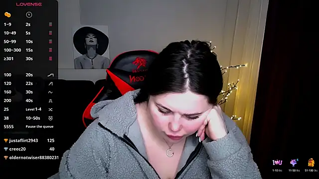 Snapshot of Emily_Mo chatting on 15, 2, 2025 Emily Mo online show from 15, 2, 2025