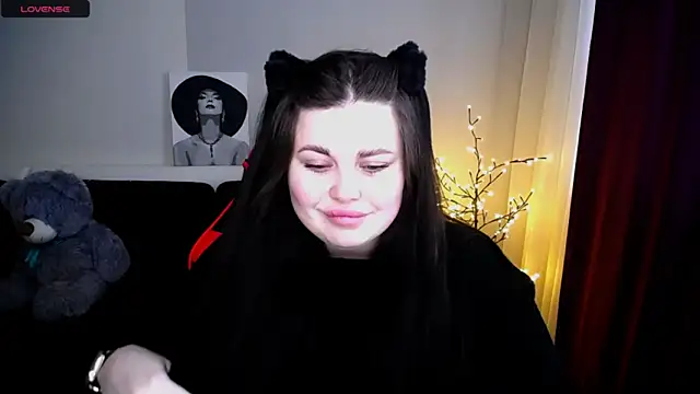 Snapshot of Emily_Mo chatting on 22, 2, 2025 Emily Mo online show from 22, 2, 2025