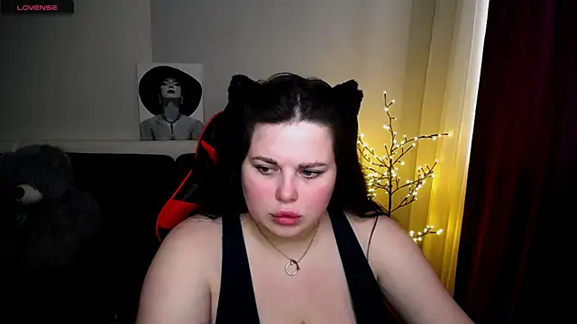 Snapshot of Emily_Mo chatting on 22, 2, 2025 Emily Mo online show from 22, 2, 2025