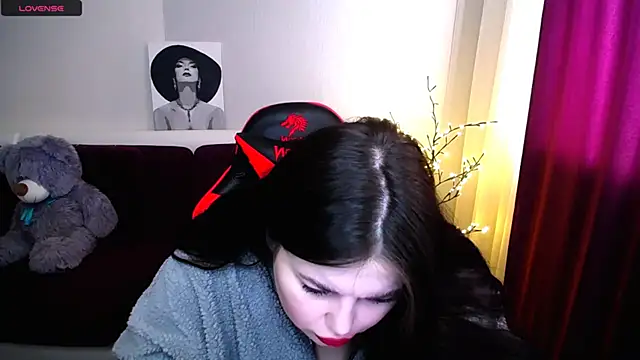 Snapshot of Emily_Mo chatting on 26, 2, 2025 Emily Mo online show from 26, 2, 2025