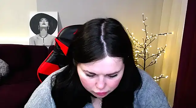 Snapshot of Emily_Mo chatting on 1, 3, 2025 Emily Mo online show from 1, 3, 2025