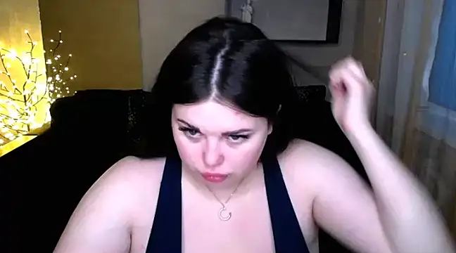 Snapshot of Emily_Mo chatting on 16, 3, 2025 Emily Mo online show from 16, 3, 2025