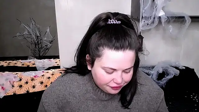 Snapshot of Emily_Mo chatting on 29, 10, 2025 Emily Mo online show from 29, 10, 2025