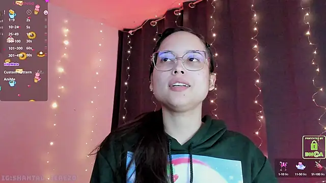 Snapshot of shantalc3rezo chatting on 23, 12, 2024 shantalc3rezo online show from 23, 12, 2024