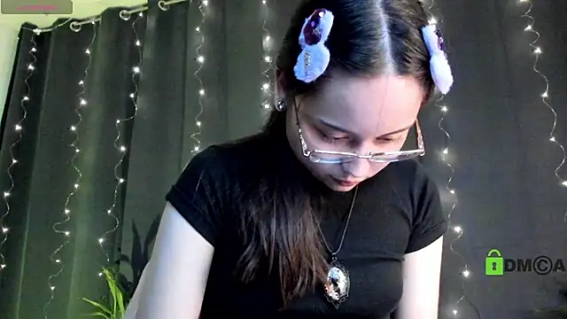 Snapshot of shantalc3rezo chatting on 15, 1, 2025 shantalc3rezo online show from 15, 1, 2025