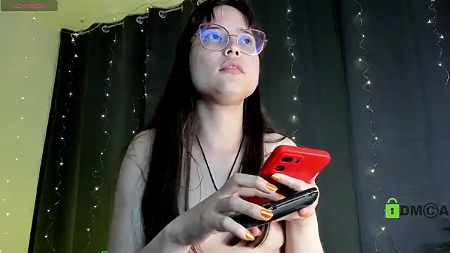 Snapshot of shantalc3rezo chatting on 18, 1, 2025 shantalc3rezo online show from 18, 1, 2025