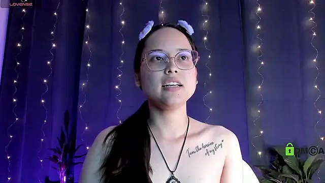 Snapshot of shantalc3rezo chatting on 29, 1, 2025 shantalc3rezo online show from 29, 1, 2025