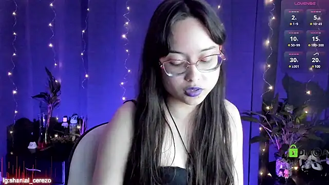 Snapshot of shantalc3rezo chatting on 3, 3, 2025 shantalc3rezo online show from 3, 3, 2025