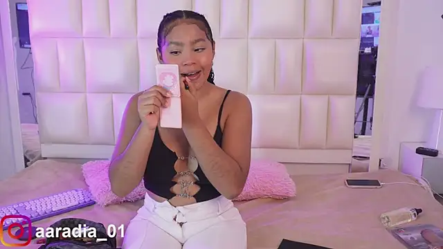 Snapshot of Anais_aradia chatting on 5, 2, 2026 Anais aradia online show from 5, 2, 2026