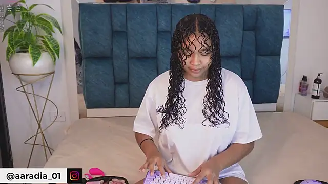 Snapshot of Anais_aradia chatting on 21, 3, 2026 Anais aradia online show from 21, 3, 2026