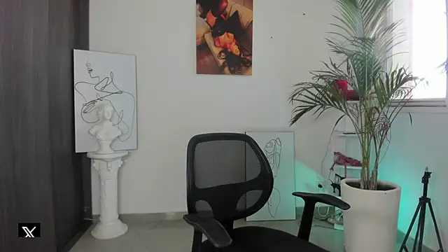 liah v online show from 22, 1, 2025