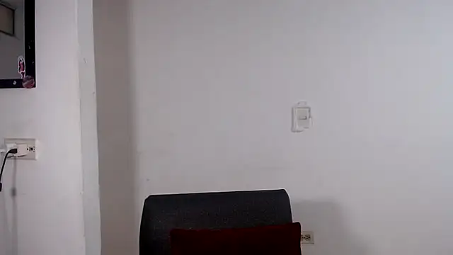Snapshot of kitty__horny chatting on 18, 9, 2025 kitty  horny online show from 18, 9, 2025