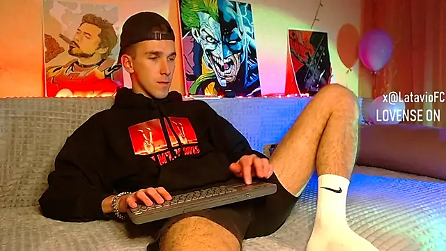 Snapshot of Midnighter_ chatting on 14, 1, 2025 Midnighter online show from 14, 1, 2025