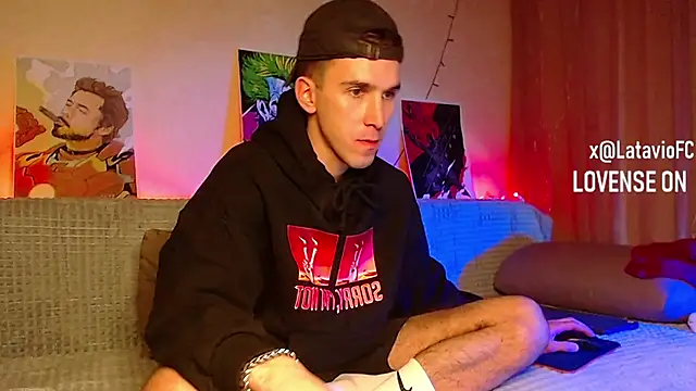 Snapshot of Midnighter_ chatting on 11, 2, 2025 Midnighter online show from 11, 2, 2025