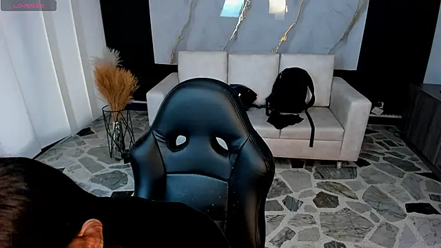 charlottewhitte online show from 21, 3, 2026