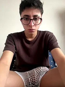 CamiRojas boy online show from 21, 10, 2025