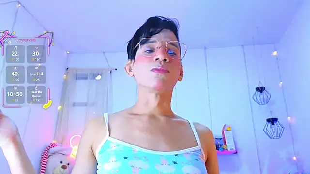 Ariel Femboy  online show from 23, 12, 2025