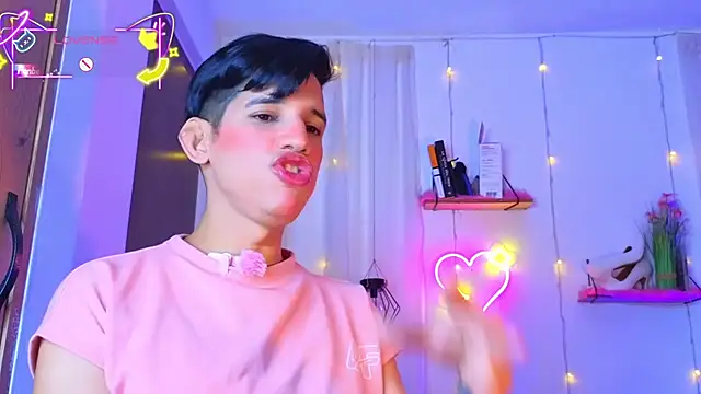 Snapshot of Ariel_Femboy_ chatting on 18, 2, 2026 Ariel Femboy online show from 18, 2, 2026