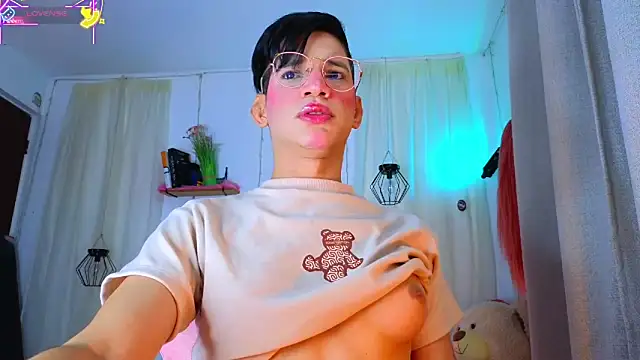 Snapshot of Ariel_Femboy_ chatting on 13, 3, 2026 Ariel Femboy online show from 13, 3, 2026