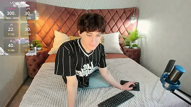  YummyTony  online show from 2, 2, 2026