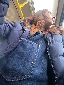 Vaiolet a online show from 17, 12, 2024