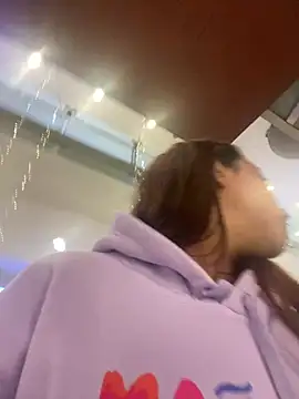 Vaiolet a online show from 26, 12, 2024