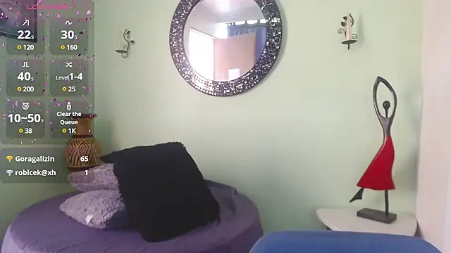 Sofia Franco  online show from 3, 12, 2024