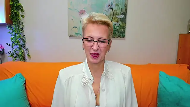 iamyourdream89 online show from 16, 11, 2025