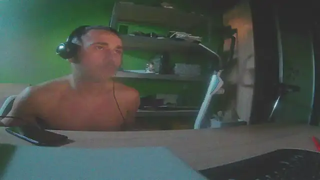 capoloveu online show from 3, 3, 2025